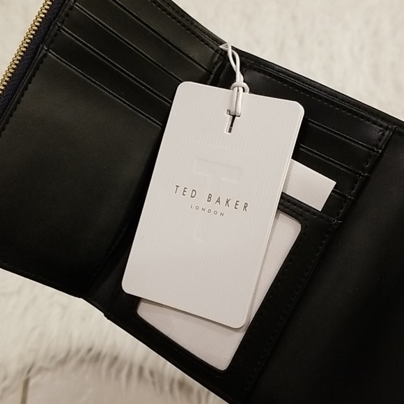 💕TED BAKER💕 Llucie Animal Print Quilted Wallet - Picture 8 of 10